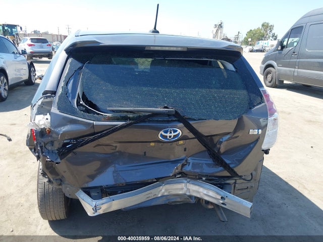 Toyota Prius V Four 2017 JTDZN3EU0HJ061487 Image 17
