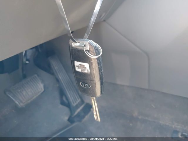 KNDPC3AC3F7758043 KIA Sportage Ex