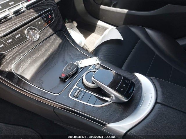 55SWF4JB1GU144036 Mercedes-Benz C 300 Luxury/sport