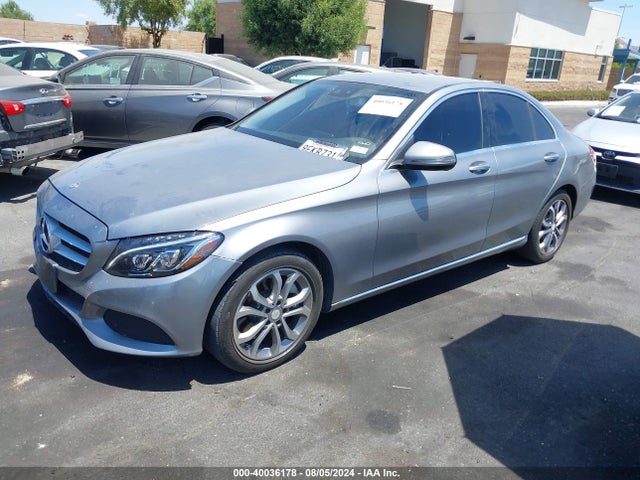 55SWF4JB1GU144036 Mercedes-Benz C 300 Luxury/sport