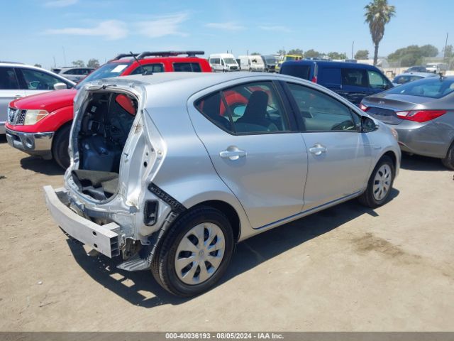 JTDKDTB38E1080977 Toyota Prius C One