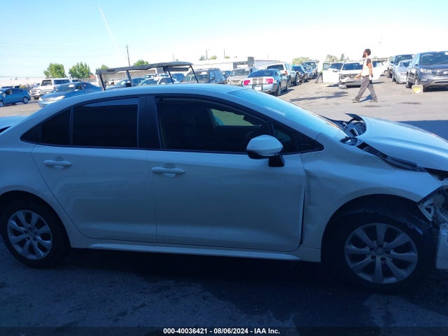 Toyota COROLLA LE 2020 5YFEPRAE2LP096546 Image 13