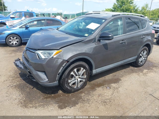 Toyota RAV4 LE 2016 2T3BFREV4GW485510 Image 2