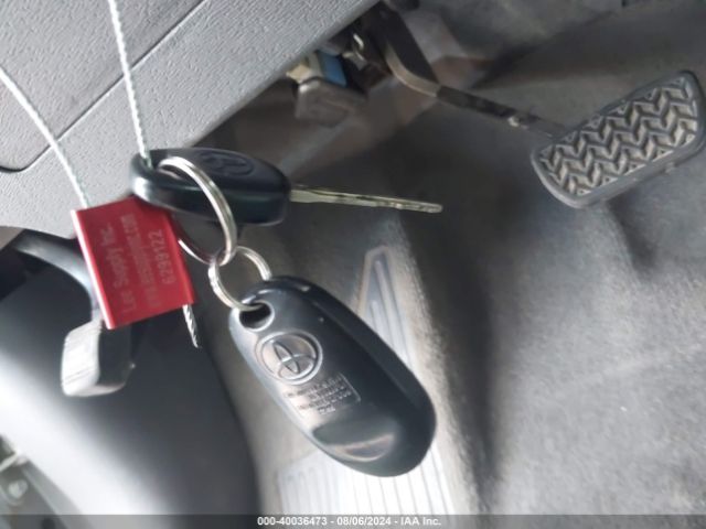 5TDKZ3DC6KS970309 Toyota Sienna Le 8 Passenger
