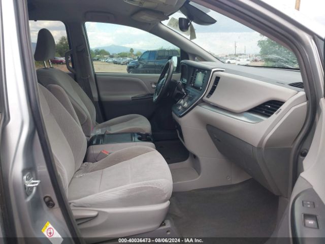 5TDKZ3DC6KS970309 Toyota Sienna Le 8 Passenger