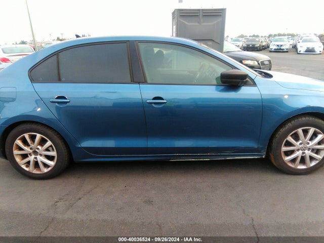 3VWD17AJ3FM255288 Volkswagen Jetta 1.8t Se