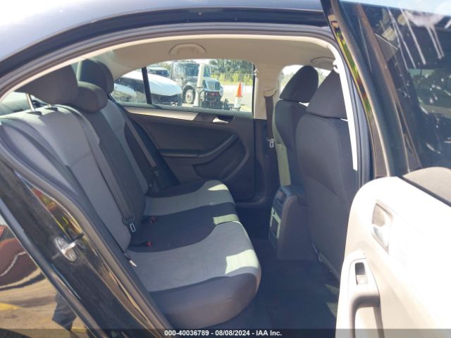 3VW2B7AJXJM213861 Volkswagen Jetta 1.4t S
