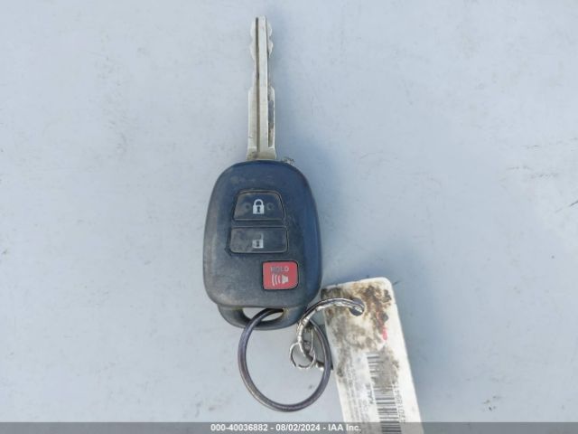 JTDKDTB39F1586674 Toyota Prius C One