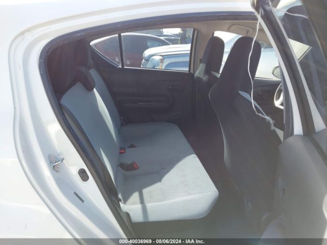 JTDKDTB36F1112648 Toyota Prius C One