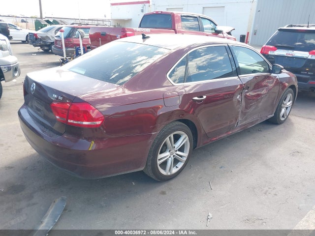 1VWBT7A36EC084670 Volkswagen Passat 1.8t Se
