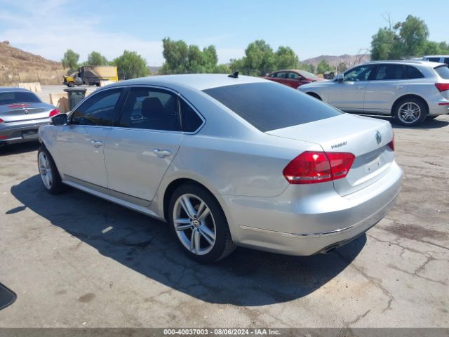1VWCT7A39FC025506 Volkswagen Passat 1.8t Sel Premium