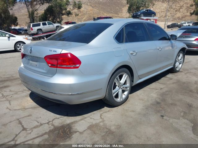 1VWCT7A39FC025506 Volkswagen Passat 1.8t Sel Premium
