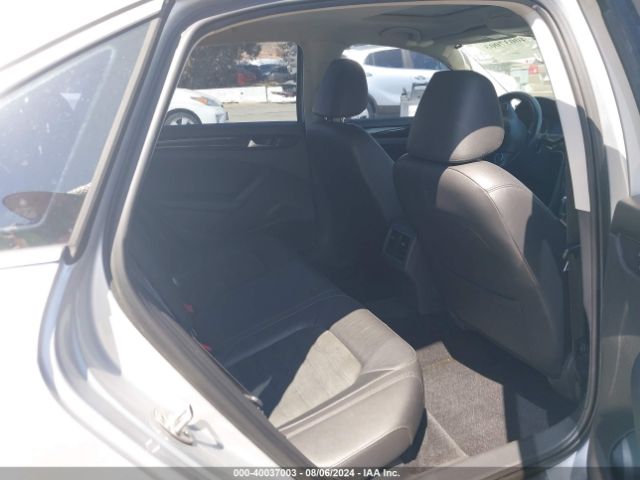 1VWCT7A39FC025506 Volkswagen Passat 1.8t Sel Premium
