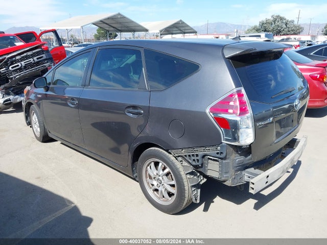 Toyota Prius V Two 2015 JTDZN3EU3FJ035043 Image 3