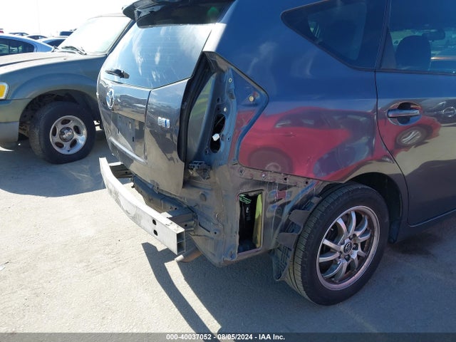 Toyota Prius V Two 2015 JTDZN3EU3FJ035043 Image 6