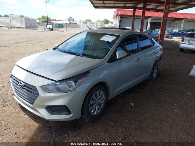 Hyundai ACCENT SE 2018 3KPC24A31JE011542 Image 2