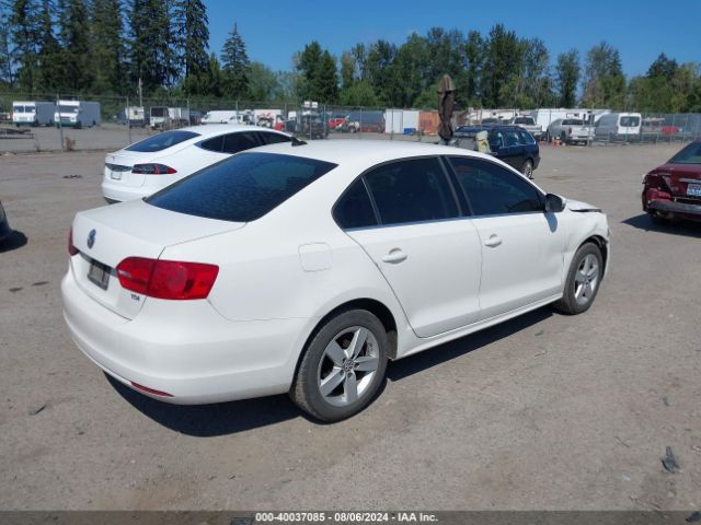 3VWLL7AJ3EM229522 Volkswagen Jetta 2.0l Tdi