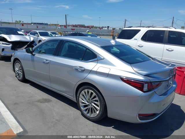 58AEA1C1XNU020483 Lexus Es 300h Luxury