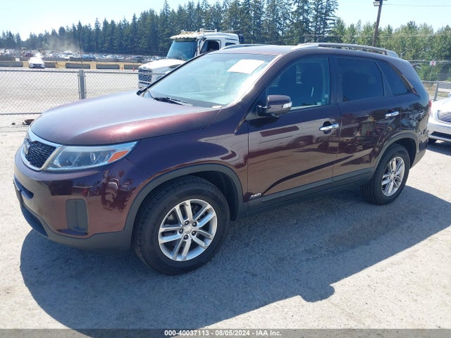 KIA Sorento Lx V6 2015 5XYKTDA72FG600296 Image 2