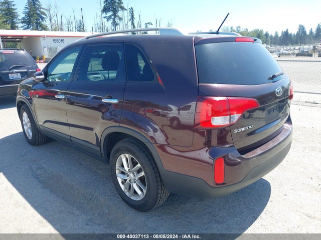 KIA Sorento Lx V6 2015 5XYKTDA72FG600296 Image 3