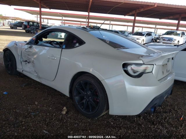 2013 SCION FR-S JF1ZNAA10D1724749 Photo 2