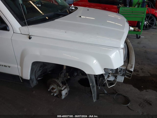 1C4NJRBB6HD111212 Jeep Patriot Sport 4x4