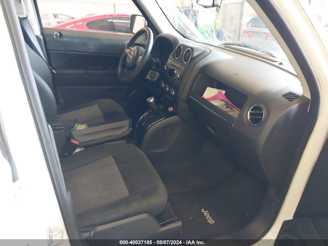 1C4NJRBB6HD111212 Jeep Patriot Sport 4x4