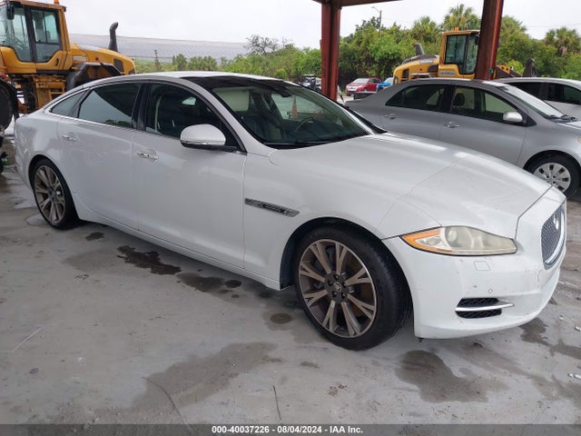 2011 JAGUAR XJ SAJWA2GE9BMV16391 Photo 0