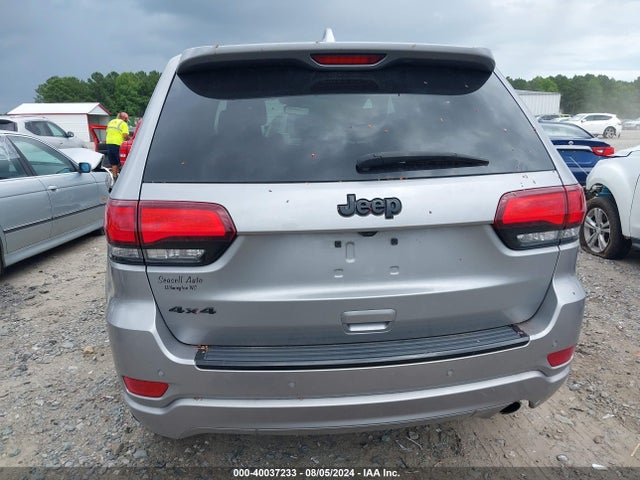 1C4RJFAG2JC122040 Jeep Grand Cherokee Altitude 4x4