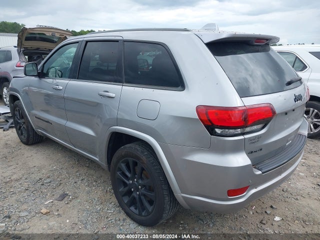 1C4RJFAG2JC122040 Jeep Grand Cherokee Altitude 4x4