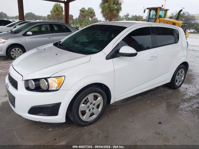 Chevrolet Sonic Ls Auto 2014 1G1JA6SH1E4172554 Image 2