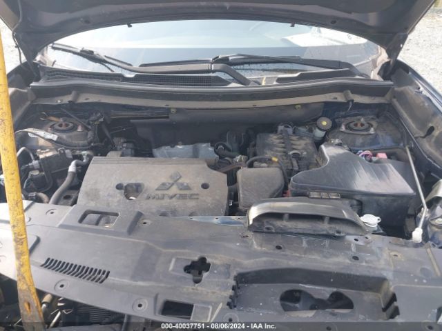 JA4AZ3A34HZ024405 Mitsubishi Outlander Sel