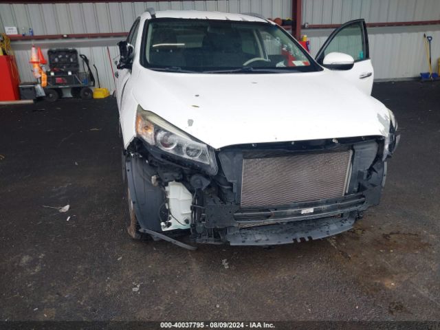5XYPGDA52GG012313 KIA Sorento 3.3l Lx