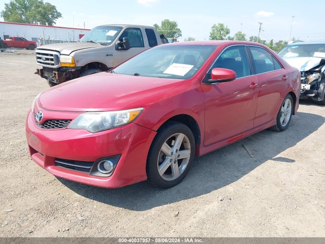 Toyota CAMRY SE 2014 4T1BF1FK9EU817386 Image 2