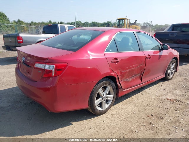 Toyota CAMRY SE 2014 4T1BF1FK9EU817386 Image 4