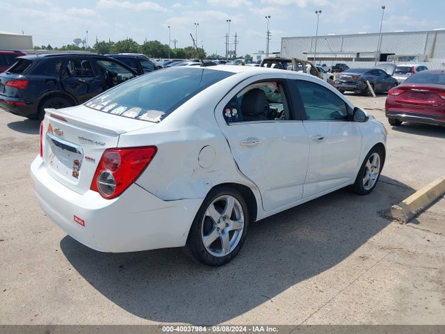 Chevrolet Sonic Ltz Auto 2015 1G1JE5SB7F4132071 Image 4