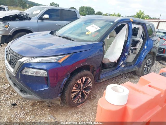 5N1AT3BA4MC810475 Nissan Rogue Sv Fwd