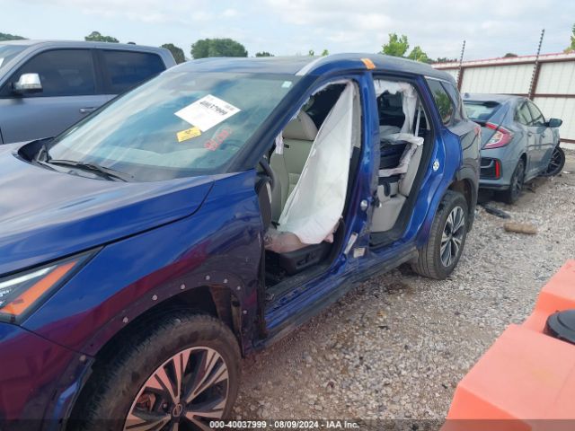 5N1AT3BA4MC810475 Nissan Rogue Sv Fwd