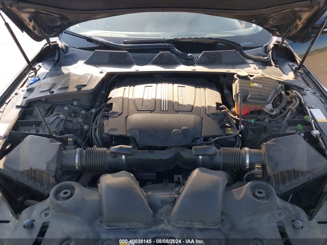2018 JAGUAR XJ SAJWA2GE1JMW16421 Photo 9