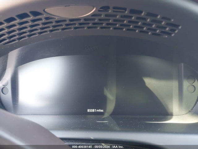 2018 JAGUAR XJ SAJWA2GE1JMW16421 Photo 6