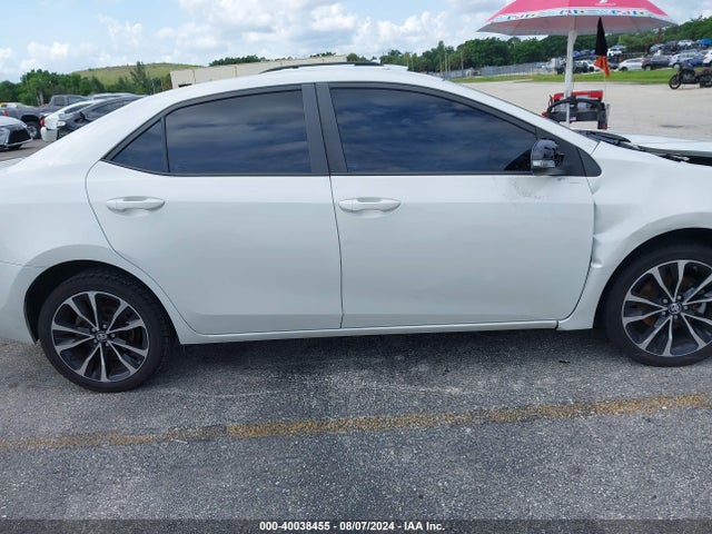 Toyota COROLLA SE 2019 5YFBURHEXKP880506 Image 13