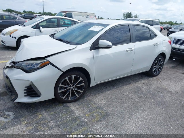Toyota COROLLA SE 2019 5YFBURHEXKP880506 Image 2