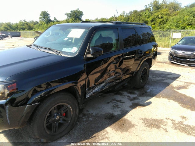 Toyota 4RUNNER SR5 2019 JTEZU5JR3K5210633 Image 14