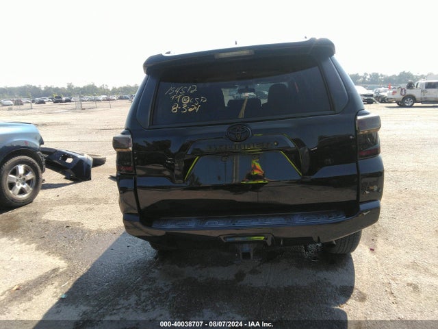 Toyota 4RUNNER SR5 2019 JTEZU5JR3K5210633 Image 16