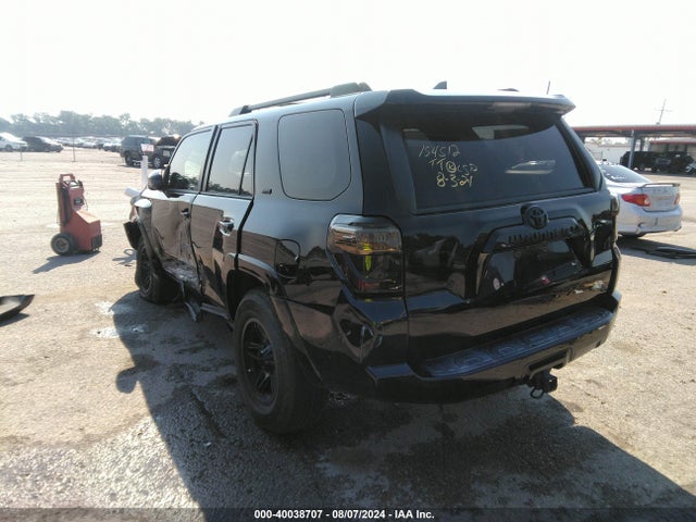 Toyota 4RUNNER SR5 2019 JTEZU5JR3K5210633 Image 3