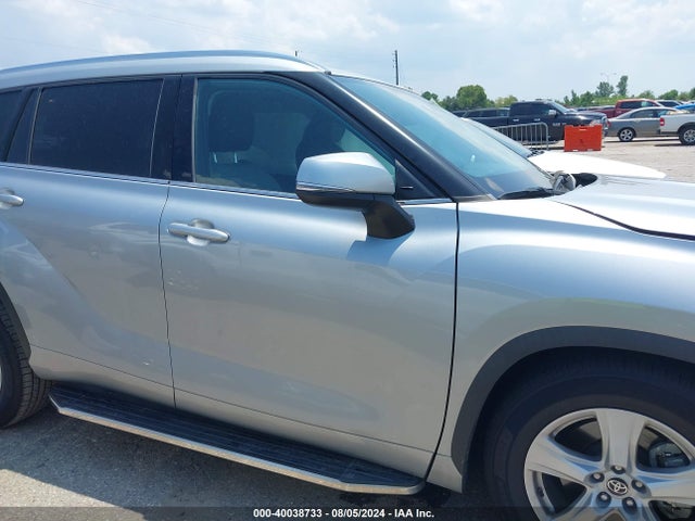 Toyota Highlander Le 2020 5TDZZRAH8LS015160 Image 13