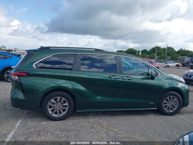 Toyota SIENNA XLE 2021 5TDJRKEC2MS027681 Image 13