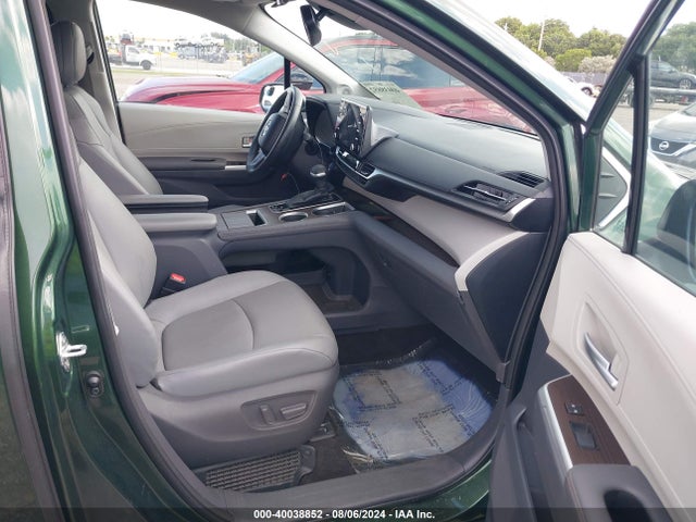 Toyota SIENNA XLE 2021 5TDJRKEC2MS027681 Image 5