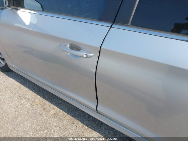 Hyundai SONATA SE 2018 5NPE24AFXJH720923 Image 16