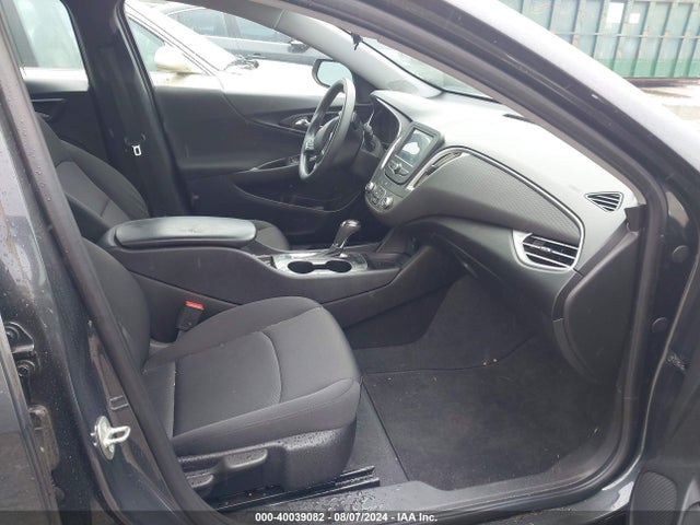 Chevrolet Malibu 1fl 2018 1G1ZC5ST2JF180575 Image 5